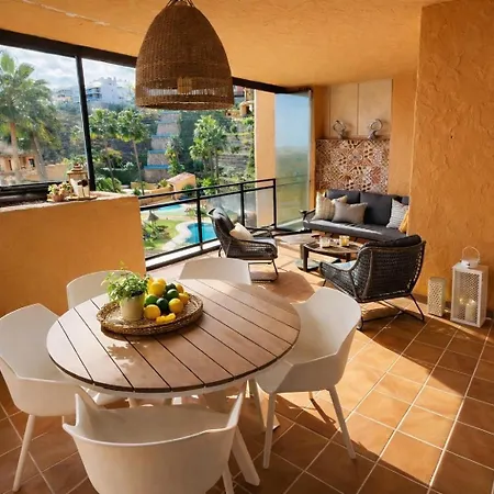 Apartment Oasis